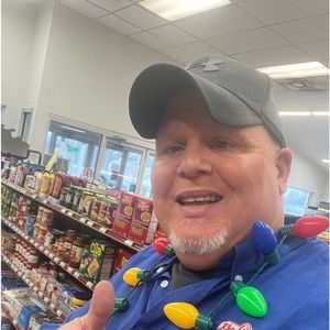 Meet your Posher, Derek